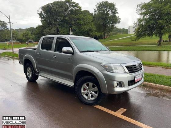 TOYOTA HILUX 2.7 SRV 4X2 CD 16V FLEX 4P AUTOMÁTICO